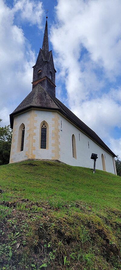 Wanderung der Naturfreunde - Lavant - Waldpfad und Kirchen