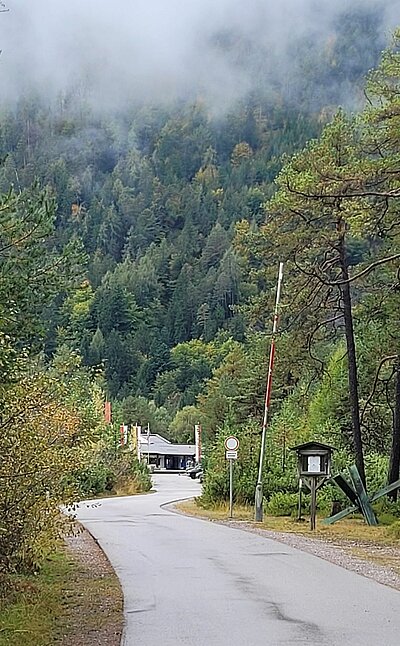 Wanderung der Naturfreunde - Lavant - Waldpfad und Kirchen