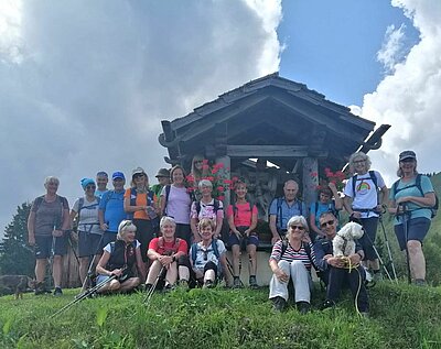 Wanderung der Naturfreunde - Mauthner Alm und Enzianhütte